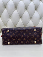 Louis Vuitton Carryall 29 x 24 x 12 M46203