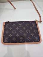 Louis Vuitton Carryall 29 x 24 x 12 M46203