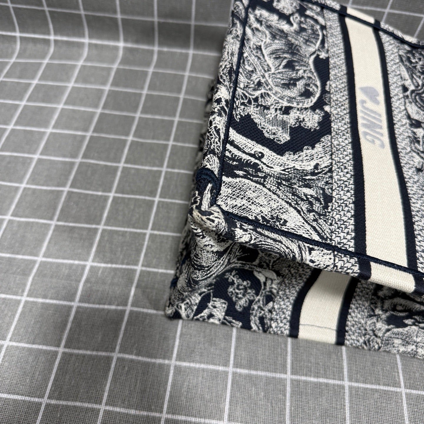 Dior Book Tote Blue M1265ZRGO_M35I