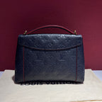 Louis Vuitton Messenger Bag M43624