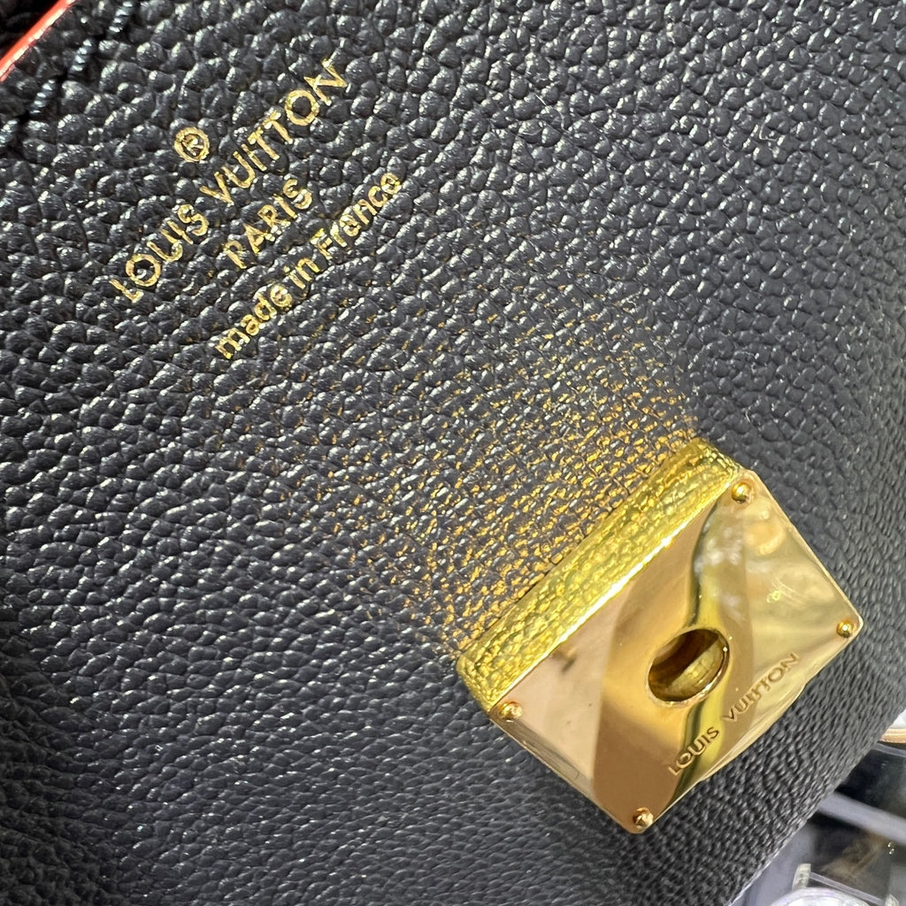 Louis Vuitton Messenger Bag M43624