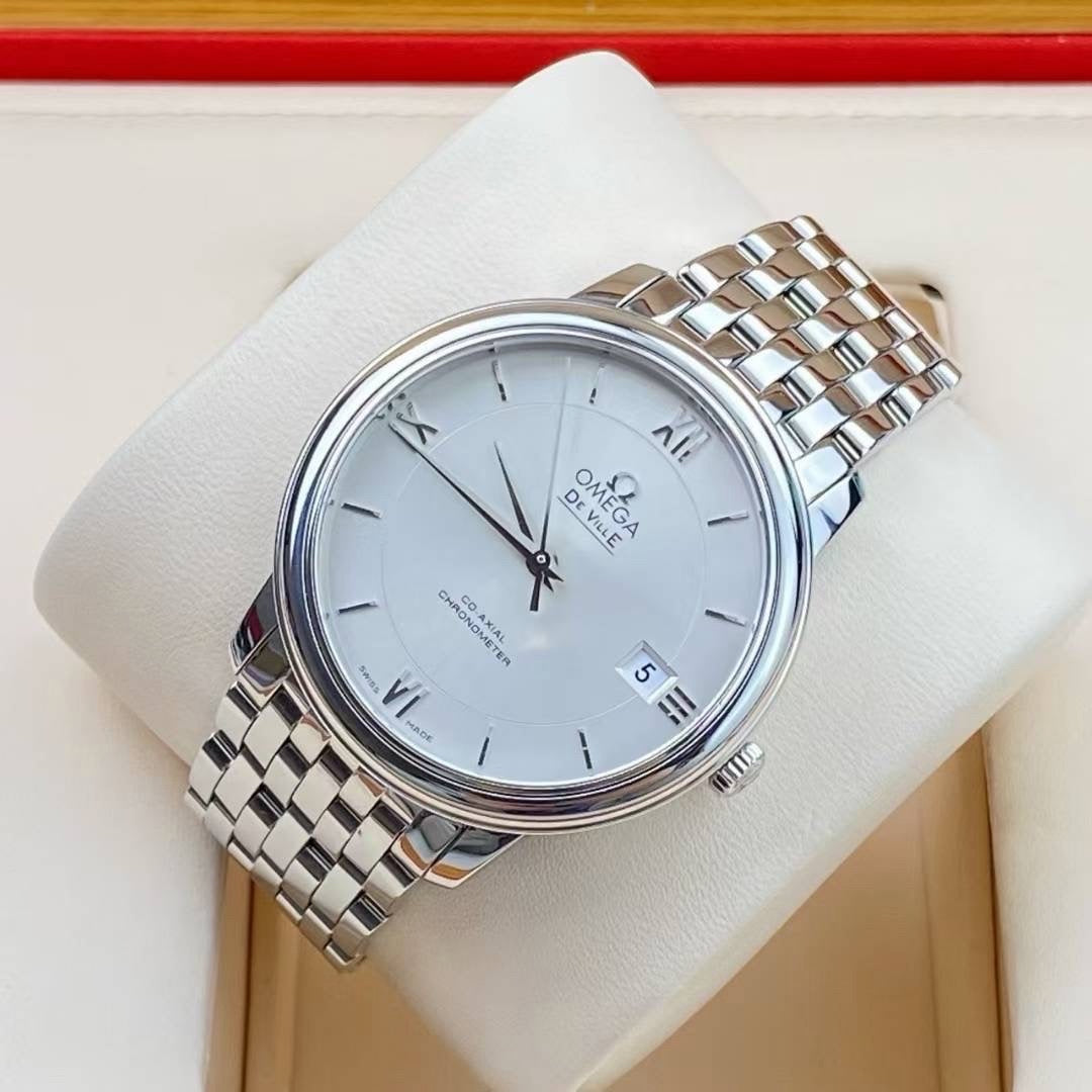 Omega Flying Disc Series Silver Automatic (self-winding) watch 36.8 424.10.37.20.02.001