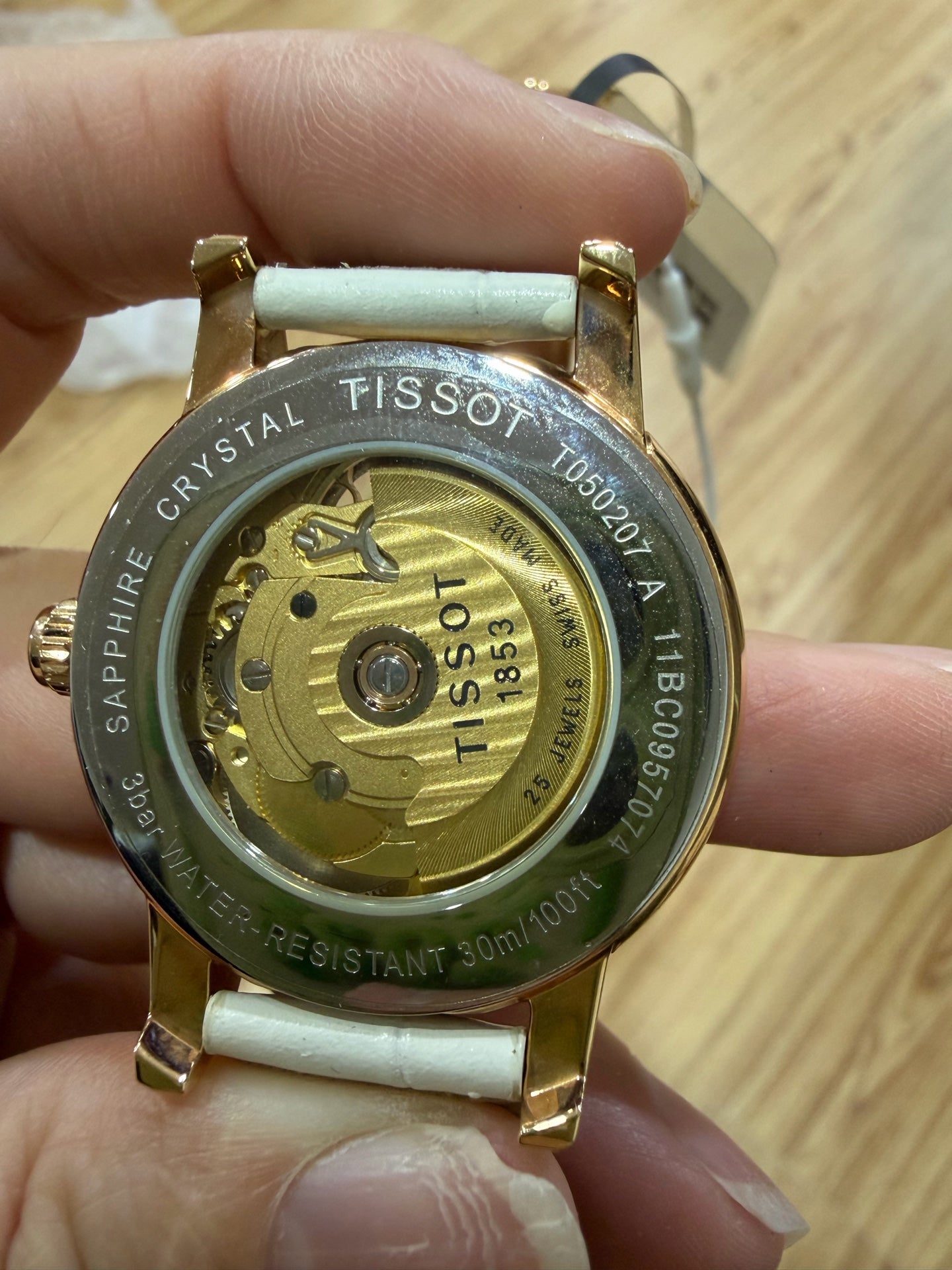 Tissot Fashion Automatic (self-winding) watch 35 millimeters T050.207.36.017.00