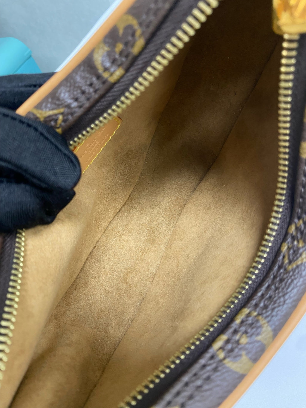 Louis Vuitton Shoulder Bag