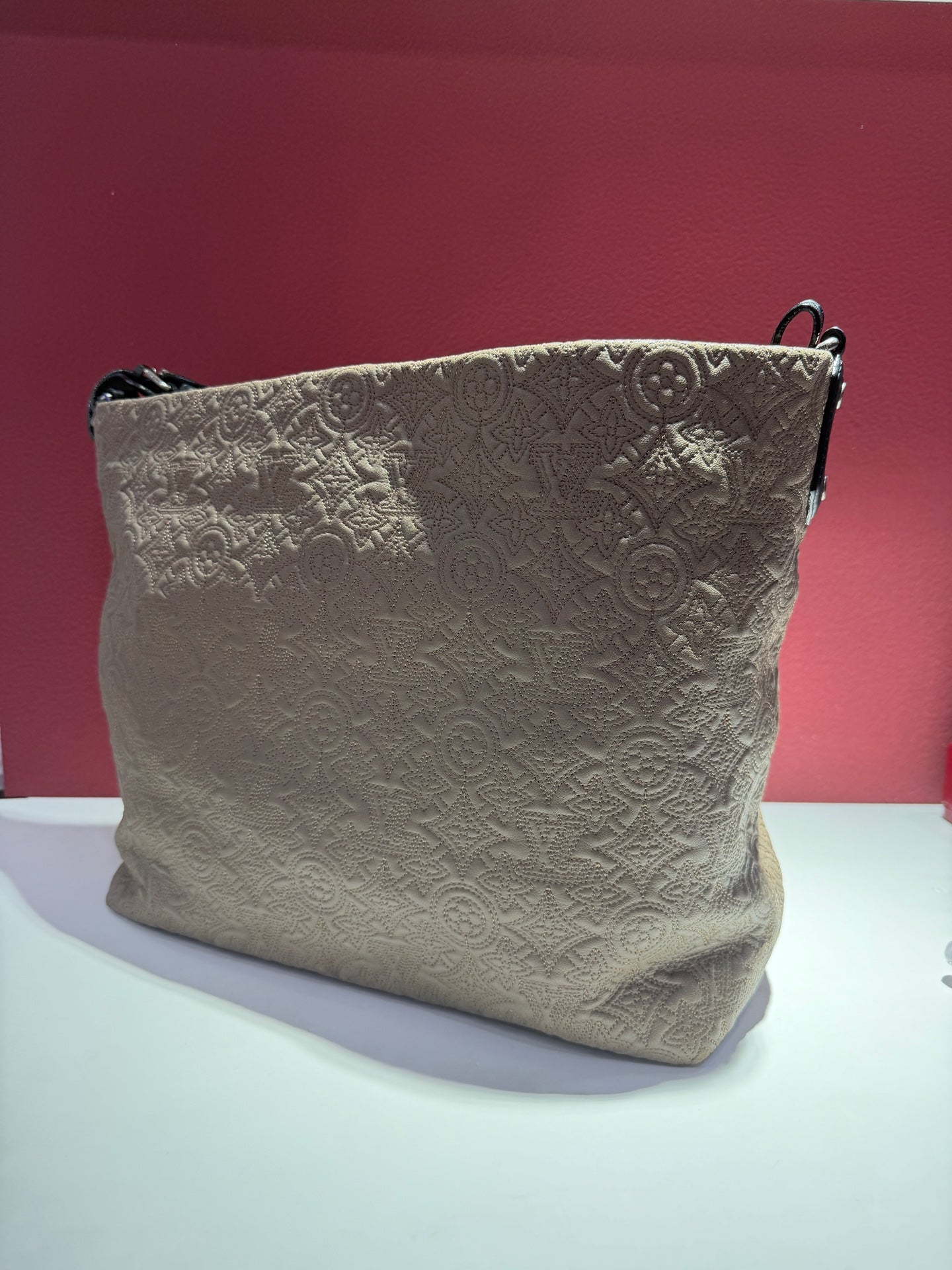 Louis Vuitton Shoulder Bag