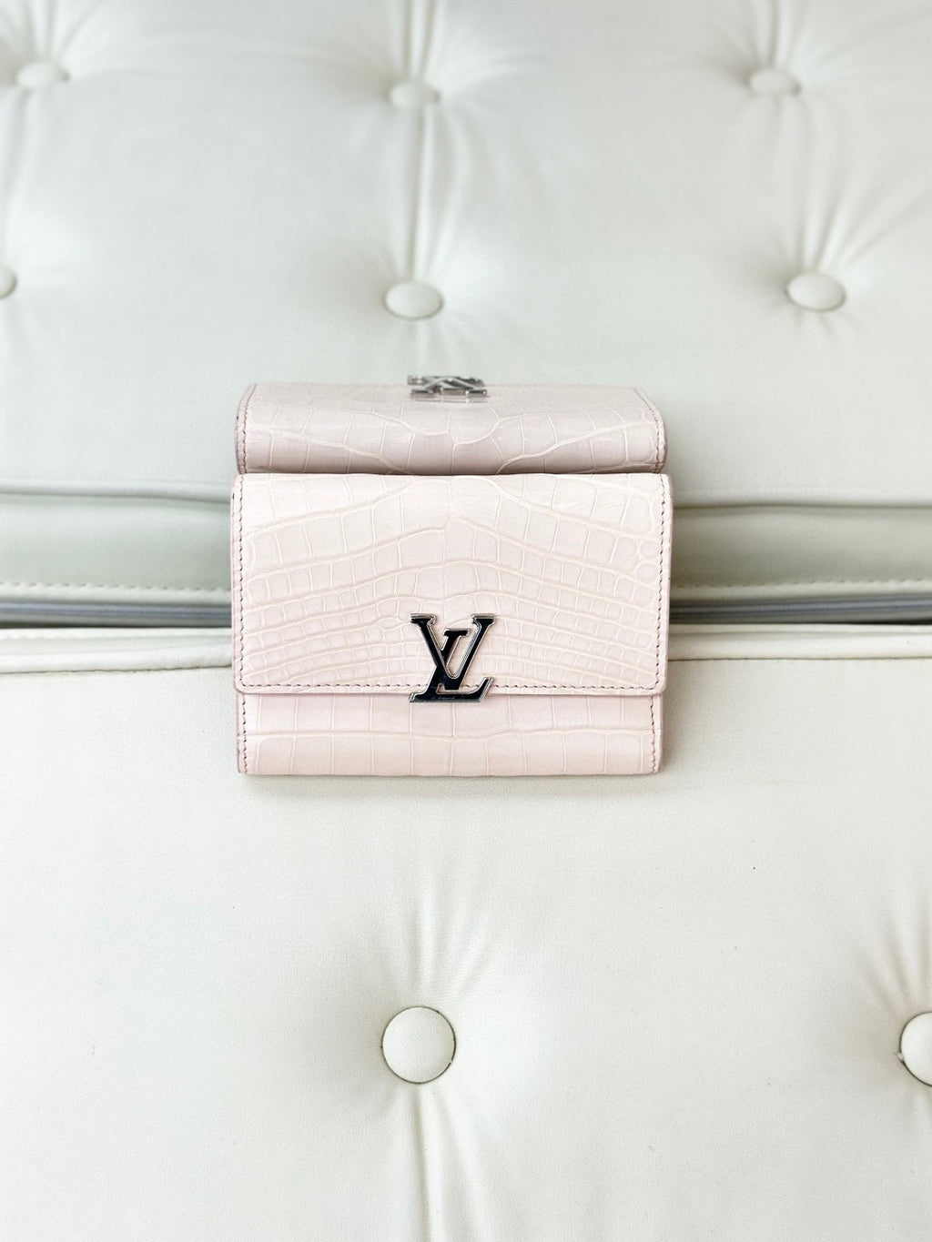 Louis Vuitton Pink N90214