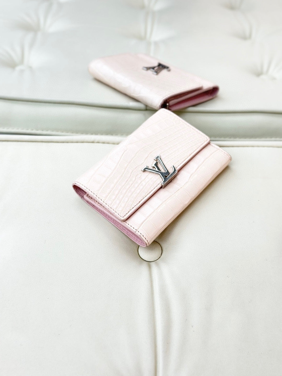 Louis Vuitton Pink N90214