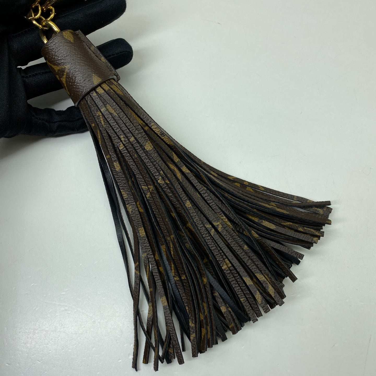 Louis Vuitton Brown Key ring/Key holder MP1768