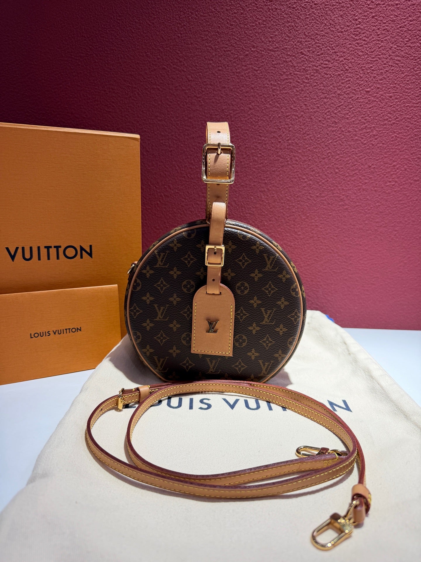 Louis Vuitton Petite Boite Chapeau Canvas 17.5x 16.5x 7.5 cm M43514