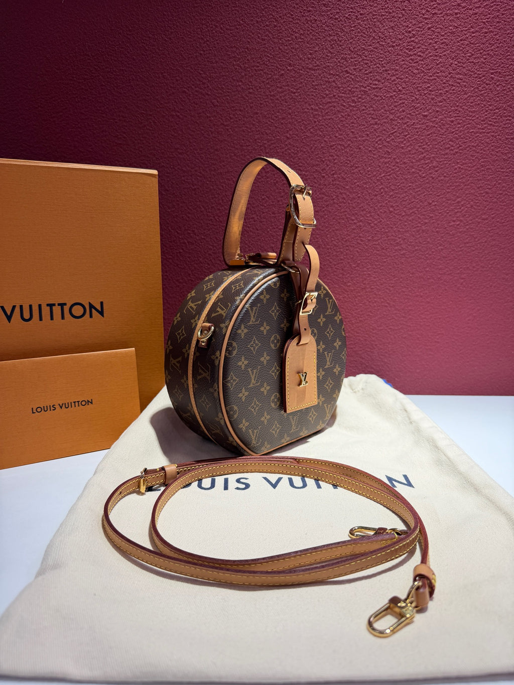 Louis Vuitton Petite Boite Chapeau Canvas 17.5x 16.5x 7.5 cm M43514