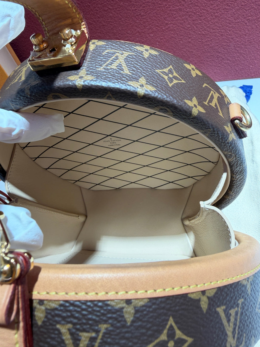 Louis Vuitton Petite Boite Chapeau Canvas 17.5x 16.5x 7.5 cm M43514