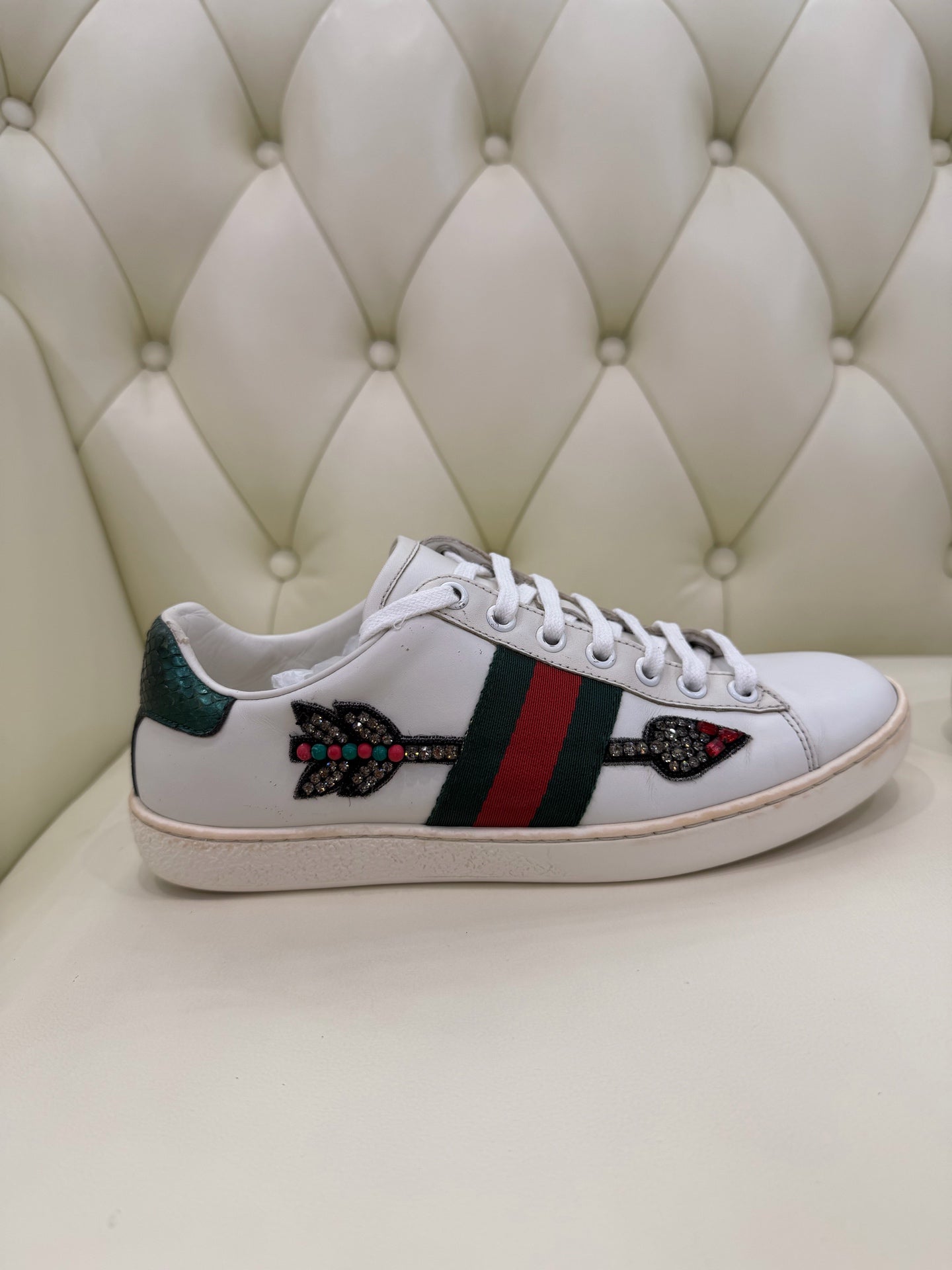 Gucci 37 454551-A38G0-9064