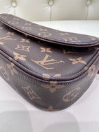 Louis Vuitton Wallet On Chain Ivy 23.5 x 12 x 4.3 M81911