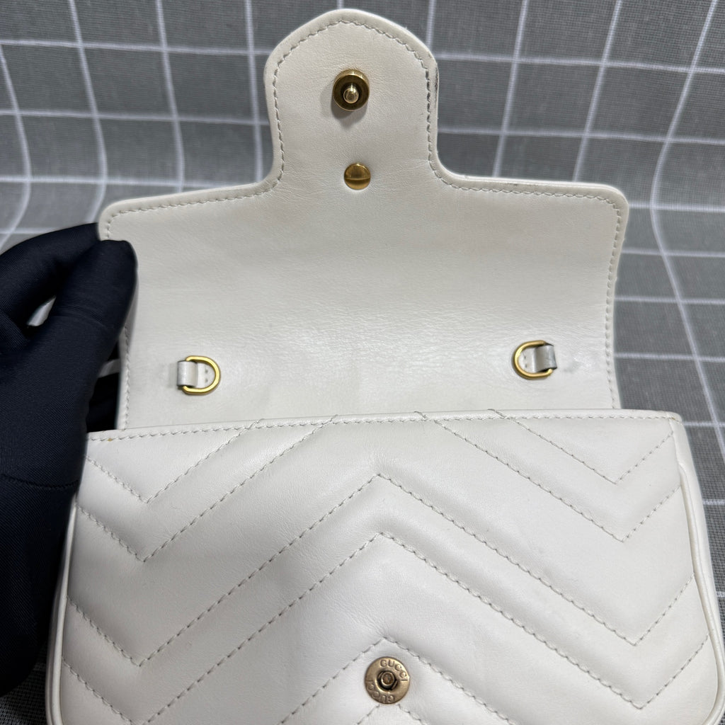 Gucci Leather Gold