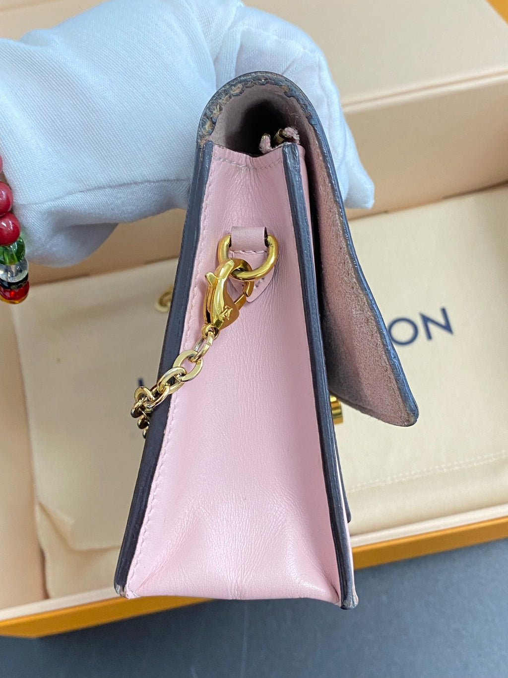 Louis Vuitton (Unknown) Canvas Pink M67405