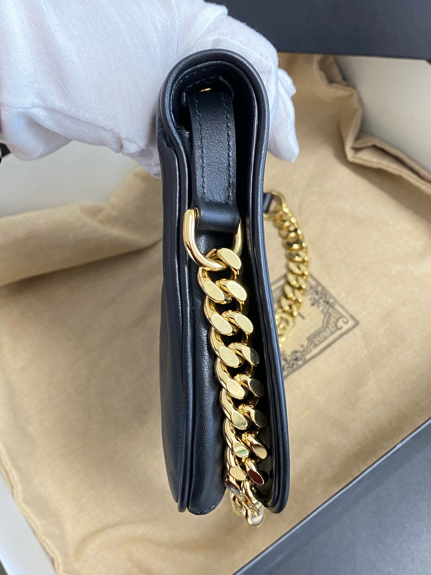 Gucci Gucci Blondie Collection Metal Gold Crossbody 699268 UXX0G 1000