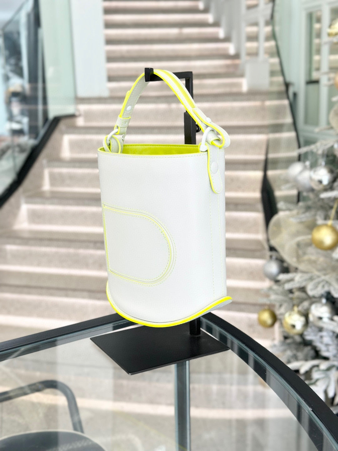 Delvaux White Crossbody AA0494ATT0AQZPA