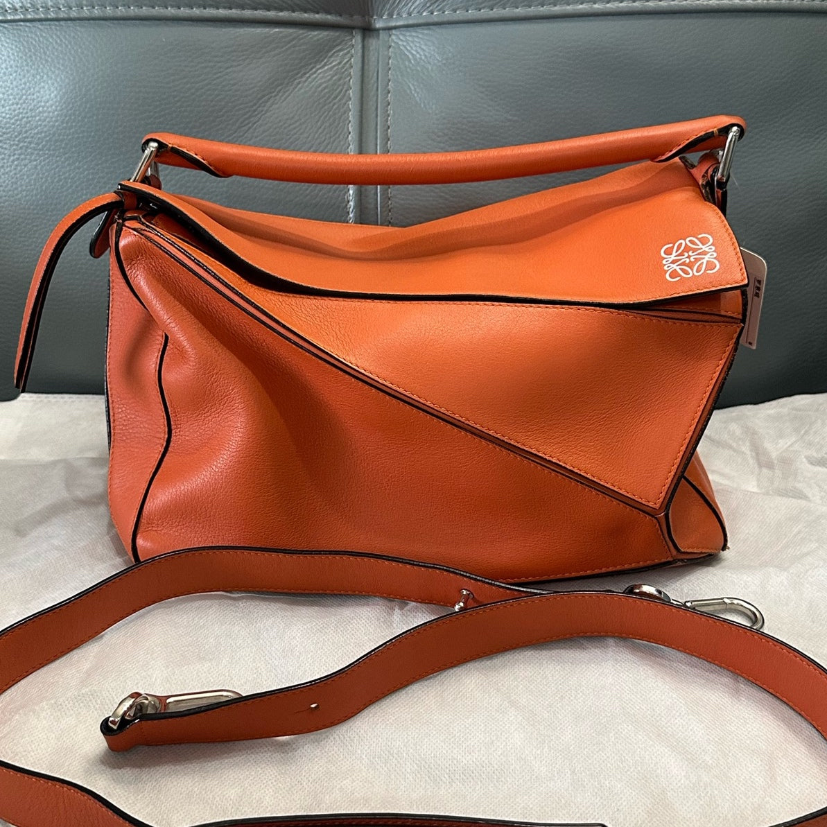Loewe Orange 322.30.S19-2530