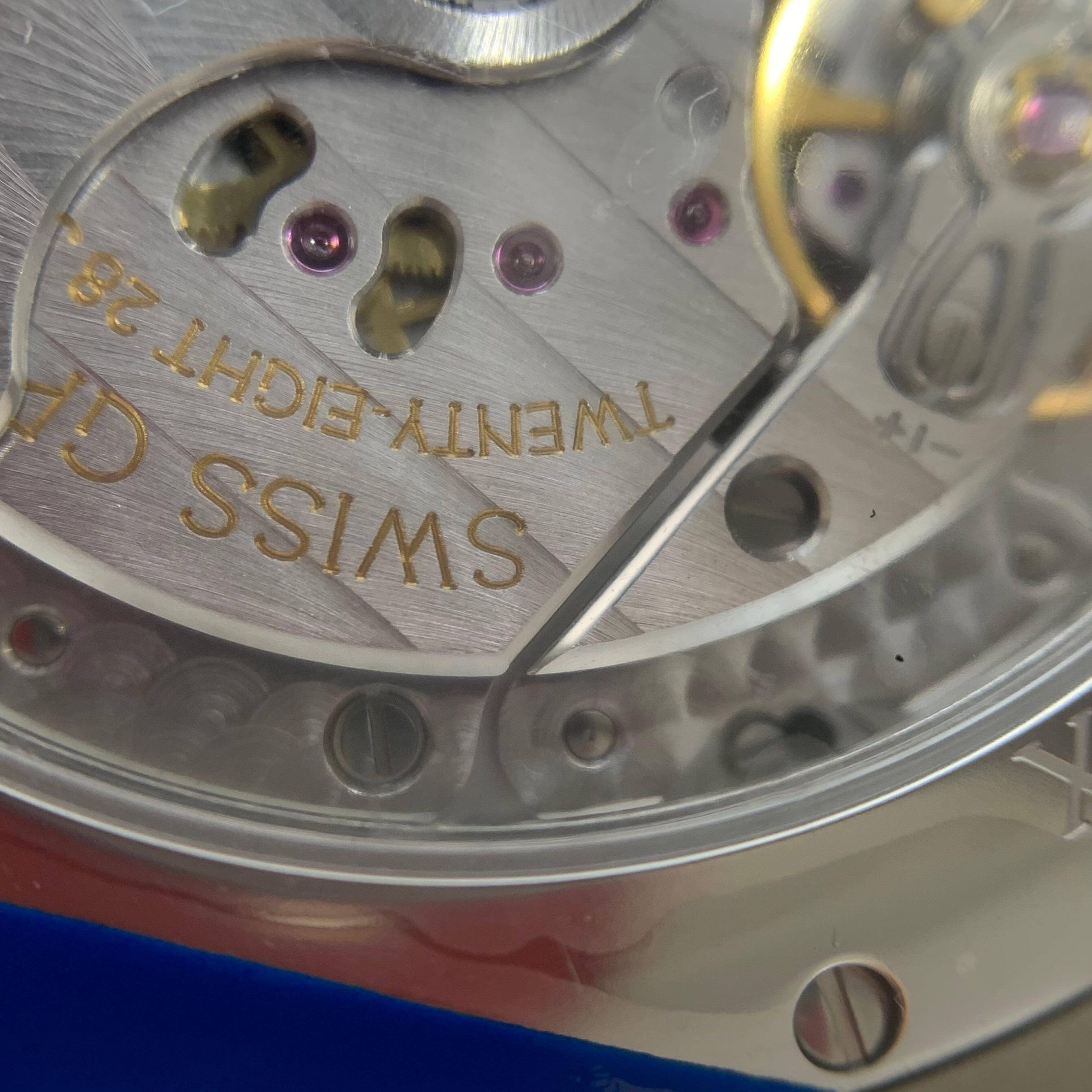 Girard-Perregaux Laureato 42 mm 81010-11-3153-1CM