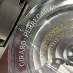 Girard-Perregaux Laureato 42 mm 81010-11-3153-1CM