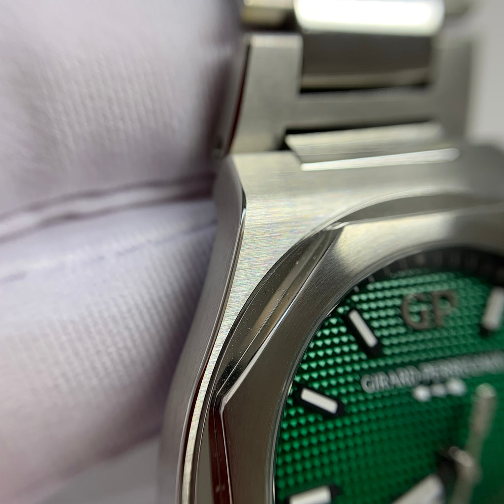 Girard-Perregaux Laureato 42 mm 81010-11-3153-1CM