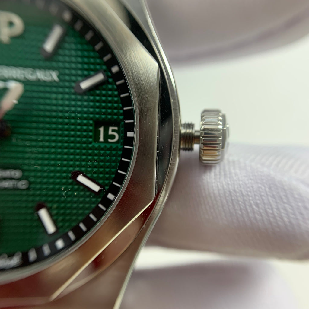 Girard-Perregaux Laureato 42 mm 81010-11-3153-1CM