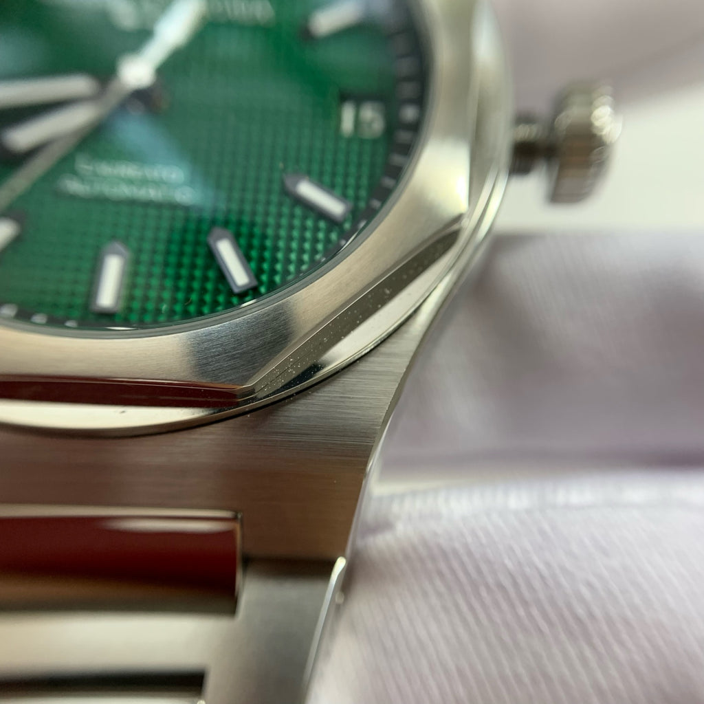 Girard-Perregaux Laureato 42 mm 81010-11-3153-1CM