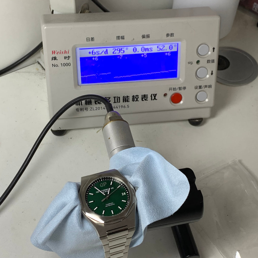 Girard-Perregaux Laureato 42 mm 81010-11-3153-1CM