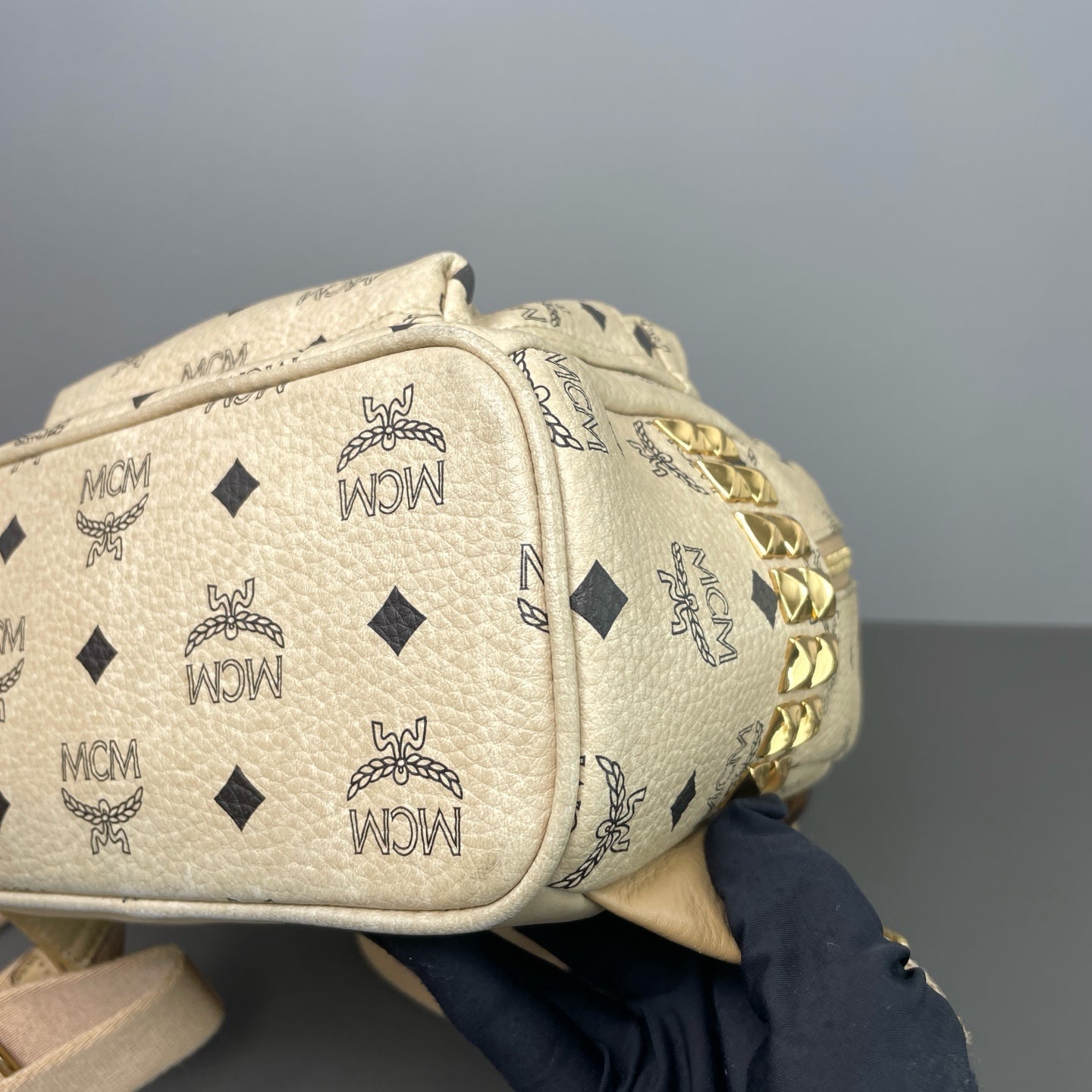 MCM Yellow