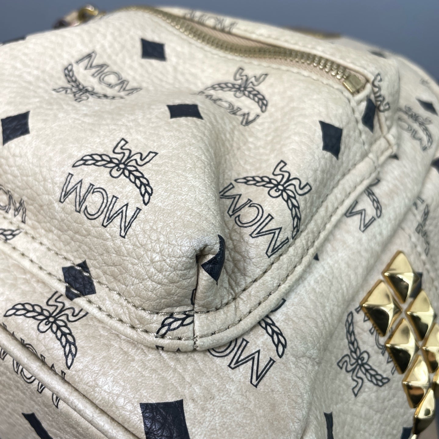 MCM Yellow