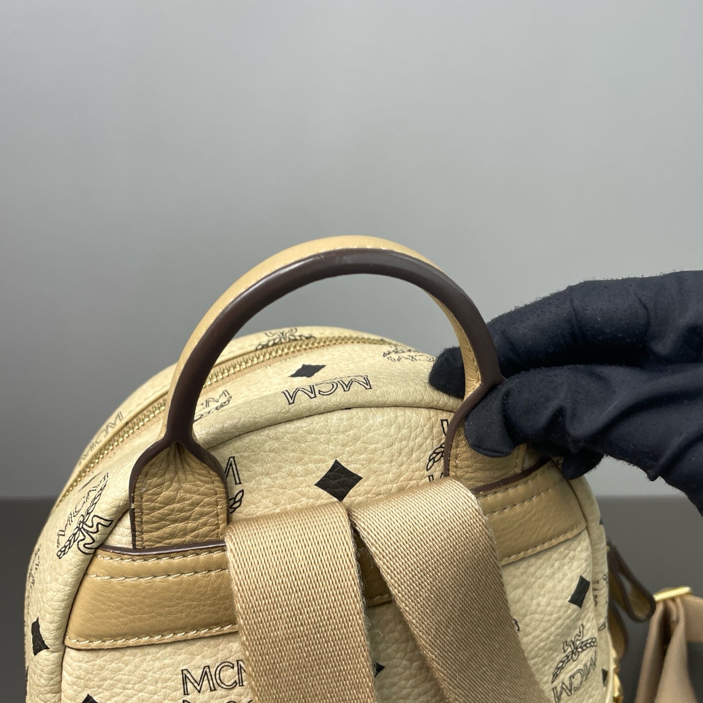 MCM Yellow