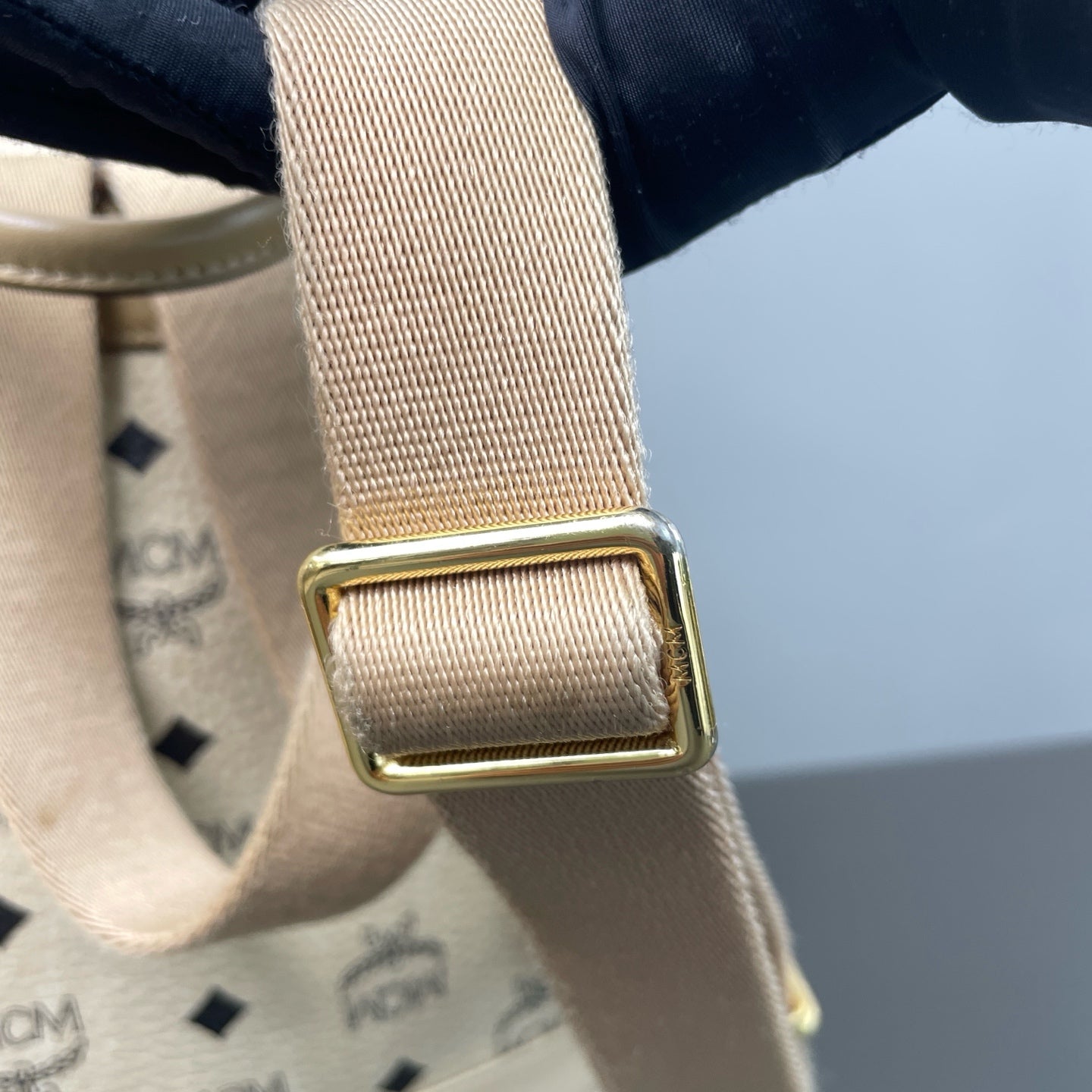 MCM Yellow