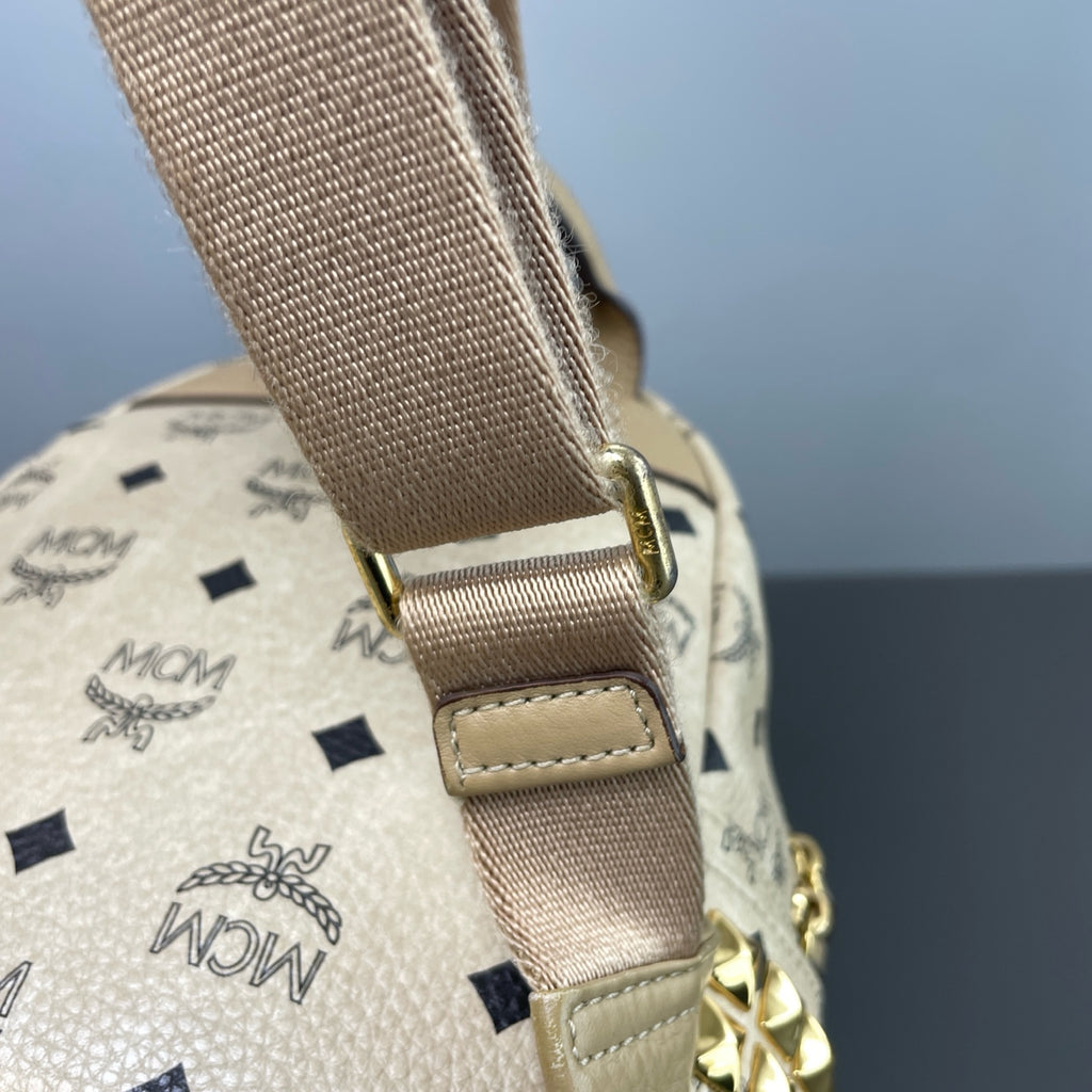 MCM Yellow