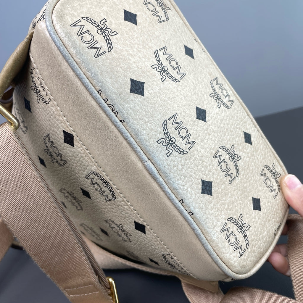 MCM Yellow