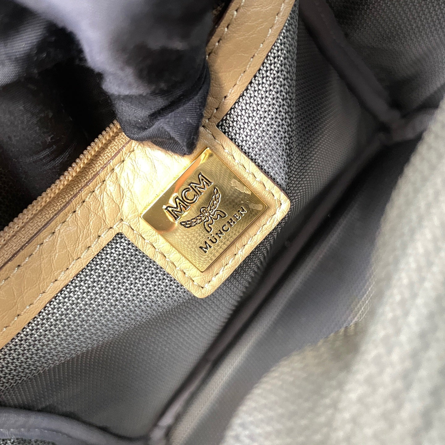 MCM Yellow