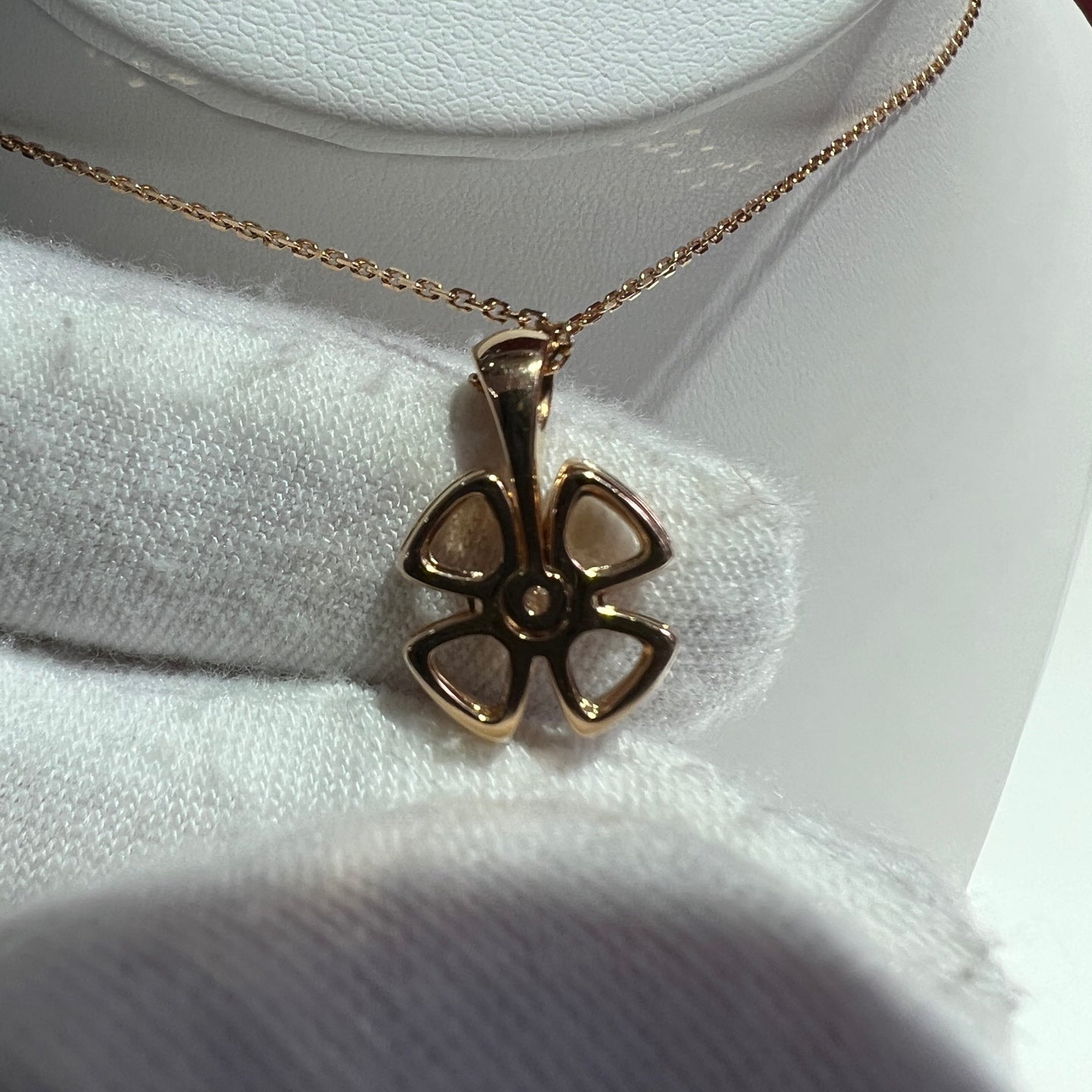 Bvlgari Rose gold Necklace