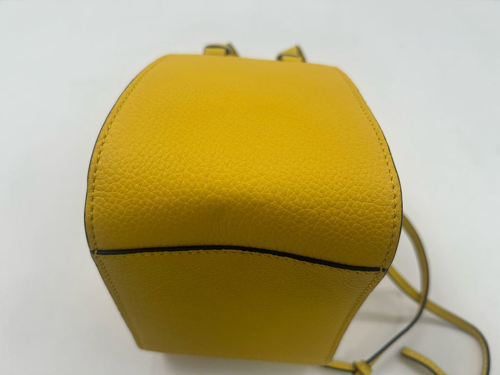 Loewe Yellow