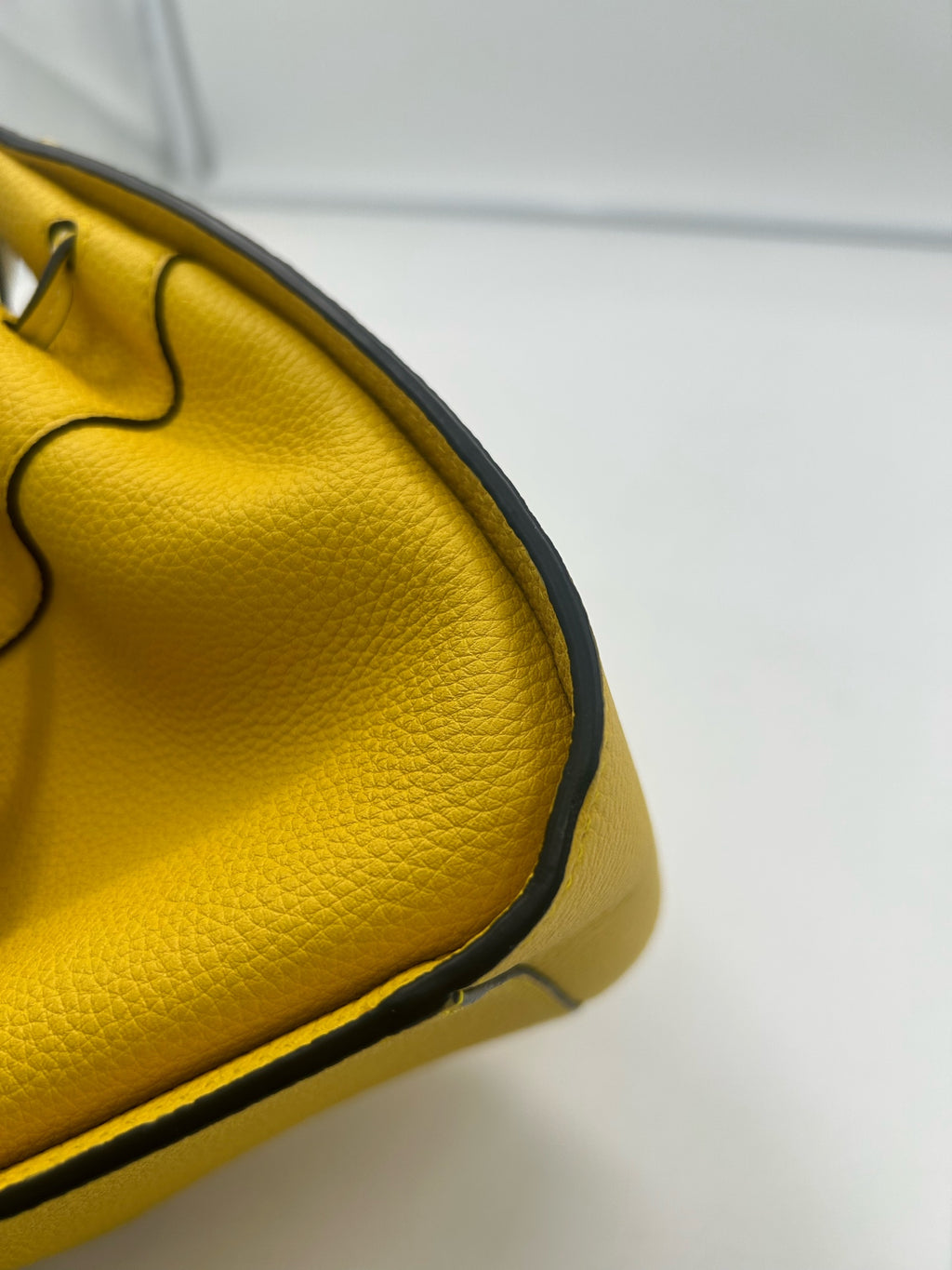 Loewe Yellow