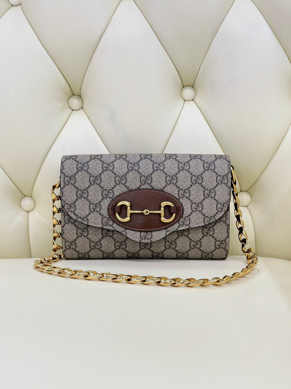 Gucci 724713HUHHX8565