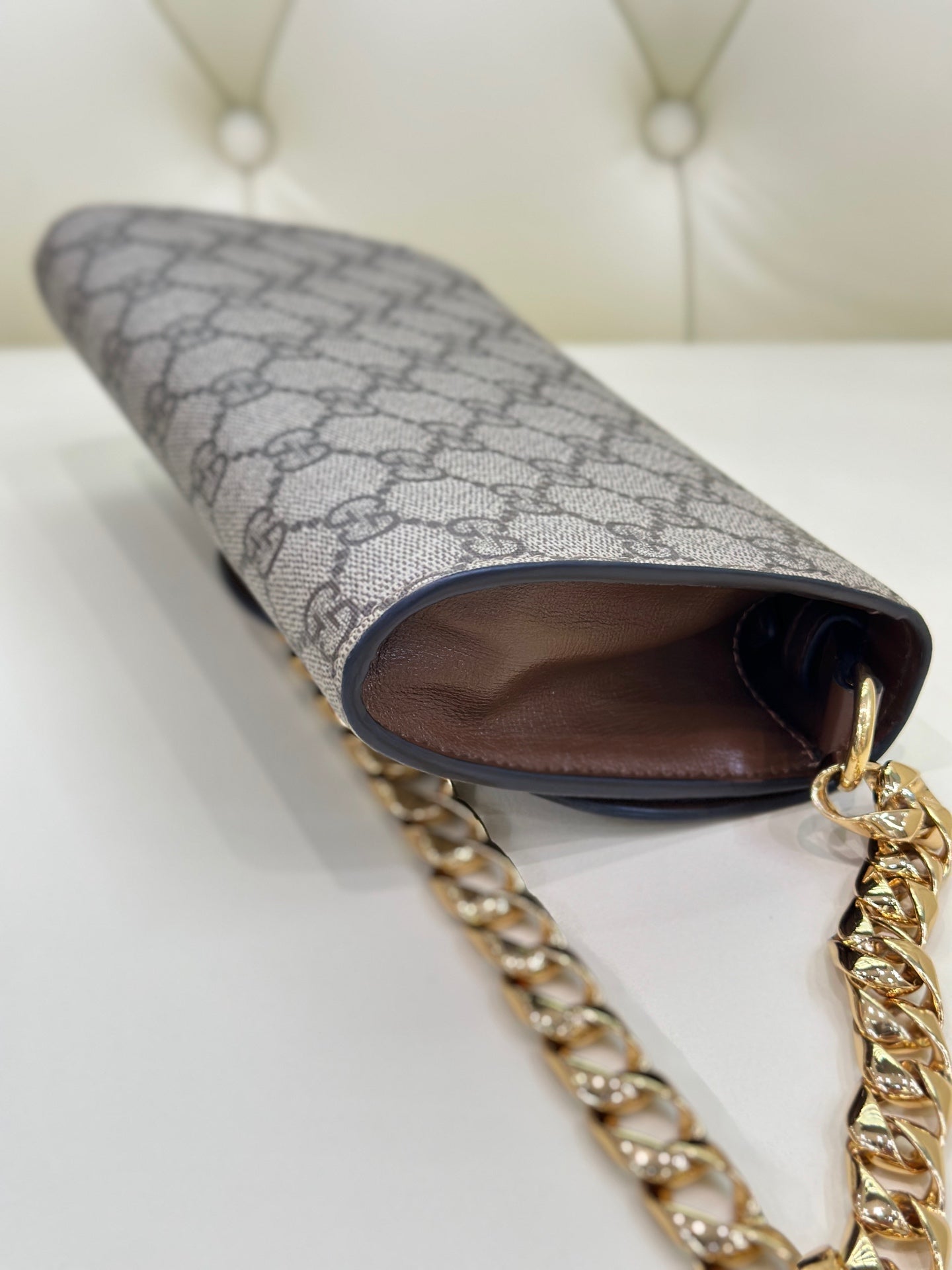 Gucci 724713HUHHX8565