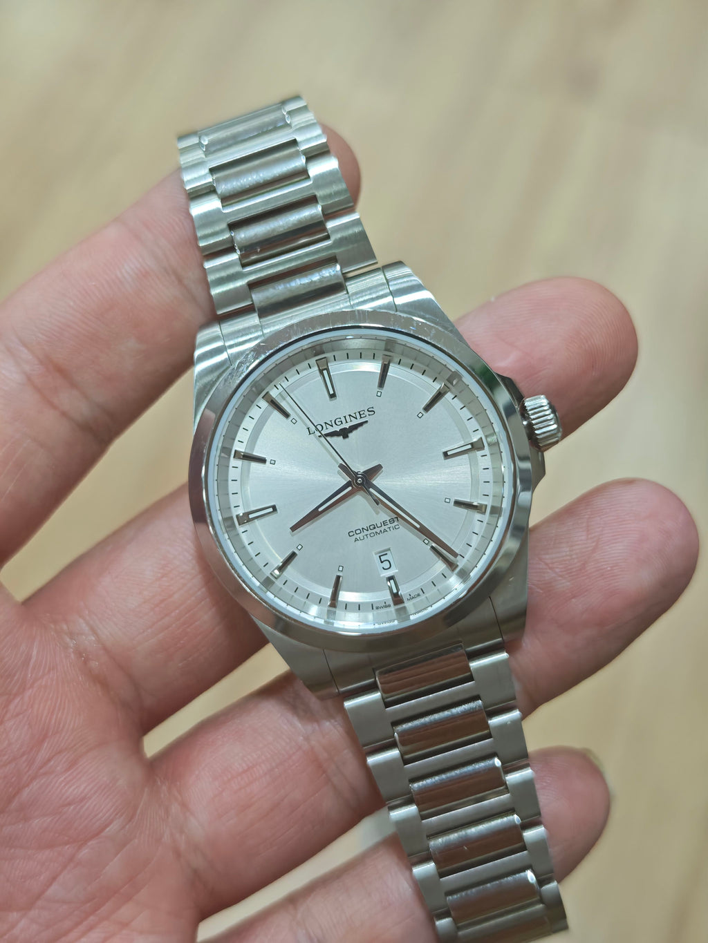 Longines Conquest Series Mechanical watch 41.00mm L3.830.4.72.6