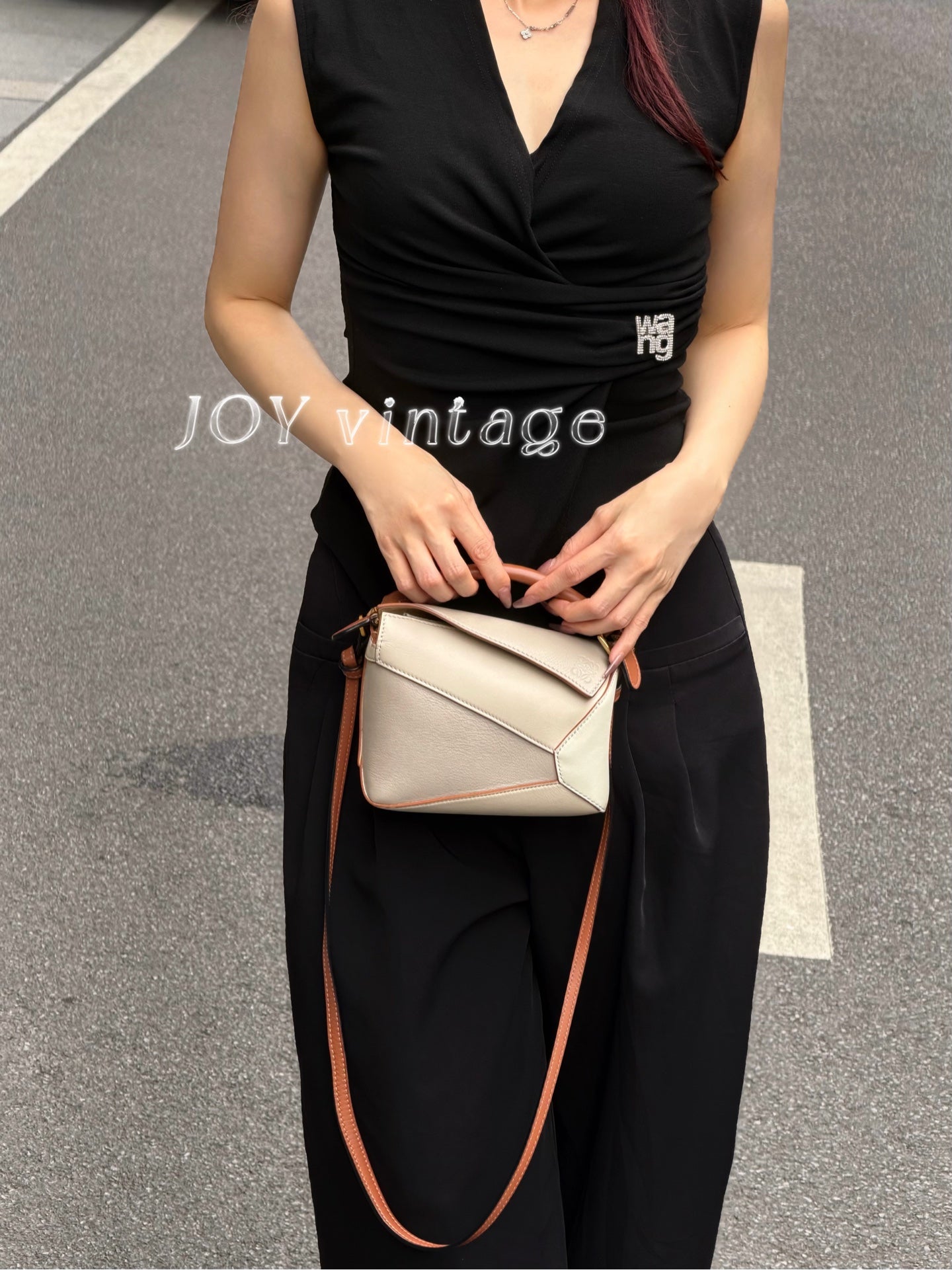 Loewe Handbag Leather Backpack 18 × 8 × 12.5 cm (can hold an iPhone 13 Pro Max) A510U95X34-5744