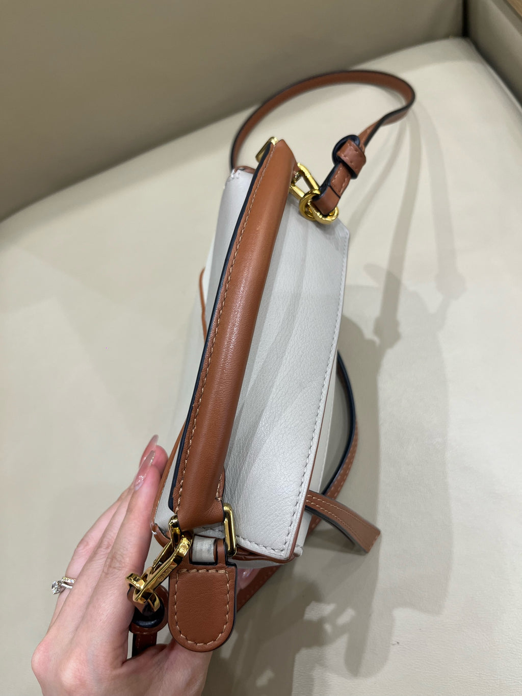 Loewe Handbag Leather Backpack 18 × 8 × 12.5 cm (can hold an iPhone 13 Pro Max) A510U95X34-5744