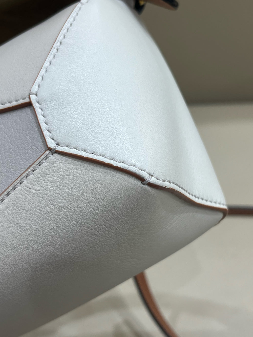 Loewe Handbag Leather Backpack 18 × 8 × 12.5 cm (can hold an iPhone 13 Pro Max) A510U95X34-5744