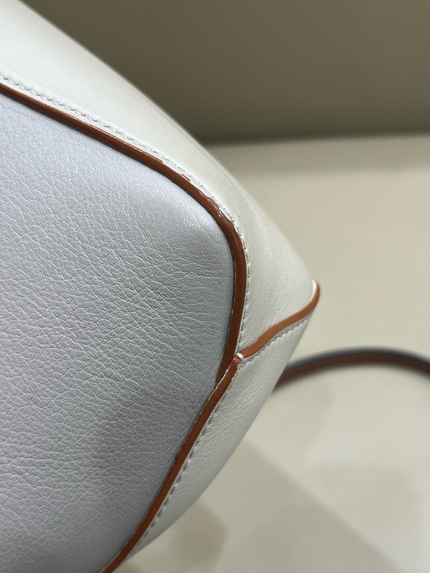 Loewe Handbag Leather Backpack 18 × 8 × 12.5 cm (can hold an iPhone 13 Pro Max) A510U95X34-5744