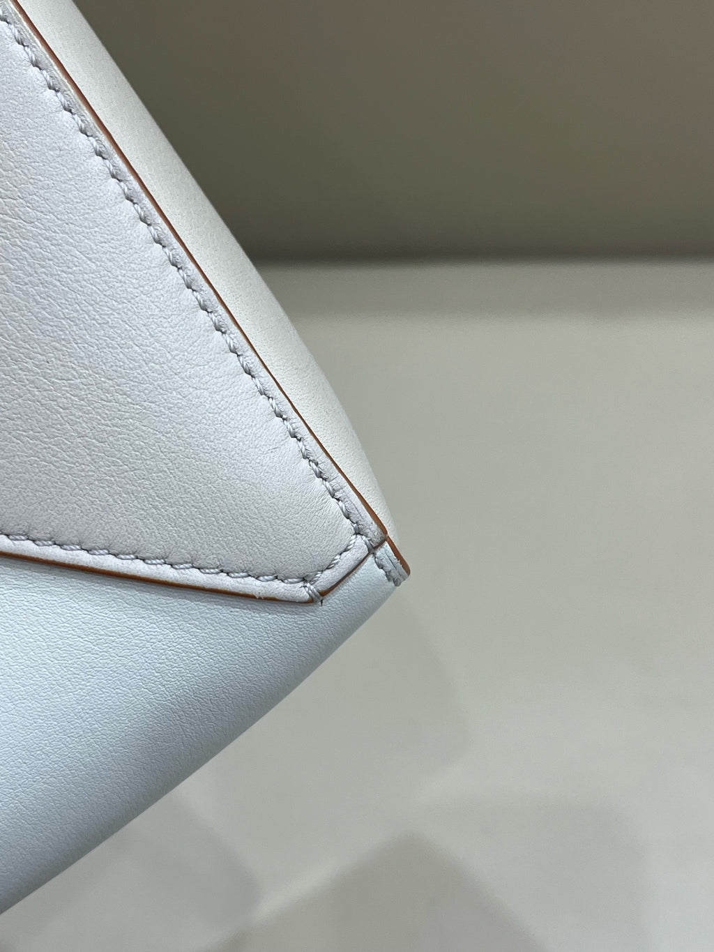 Loewe Handbag Leather Backpack 18 × 8 × 12.5 cm (can hold an iPhone 13 Pro Max) A510U95X34-5744