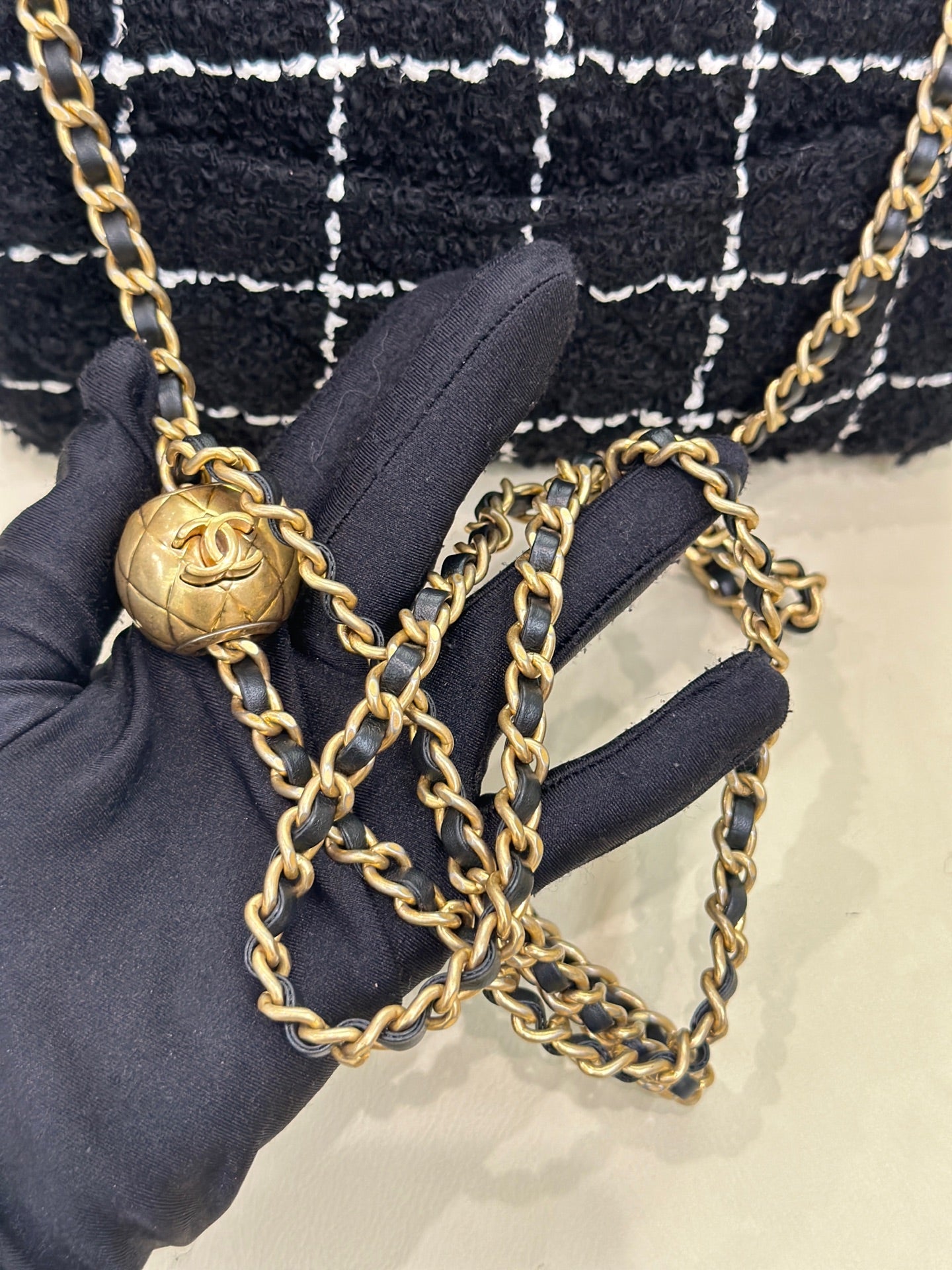 Chanel Mouth cover bag 20×7×13 AS1787-B14718-M9999