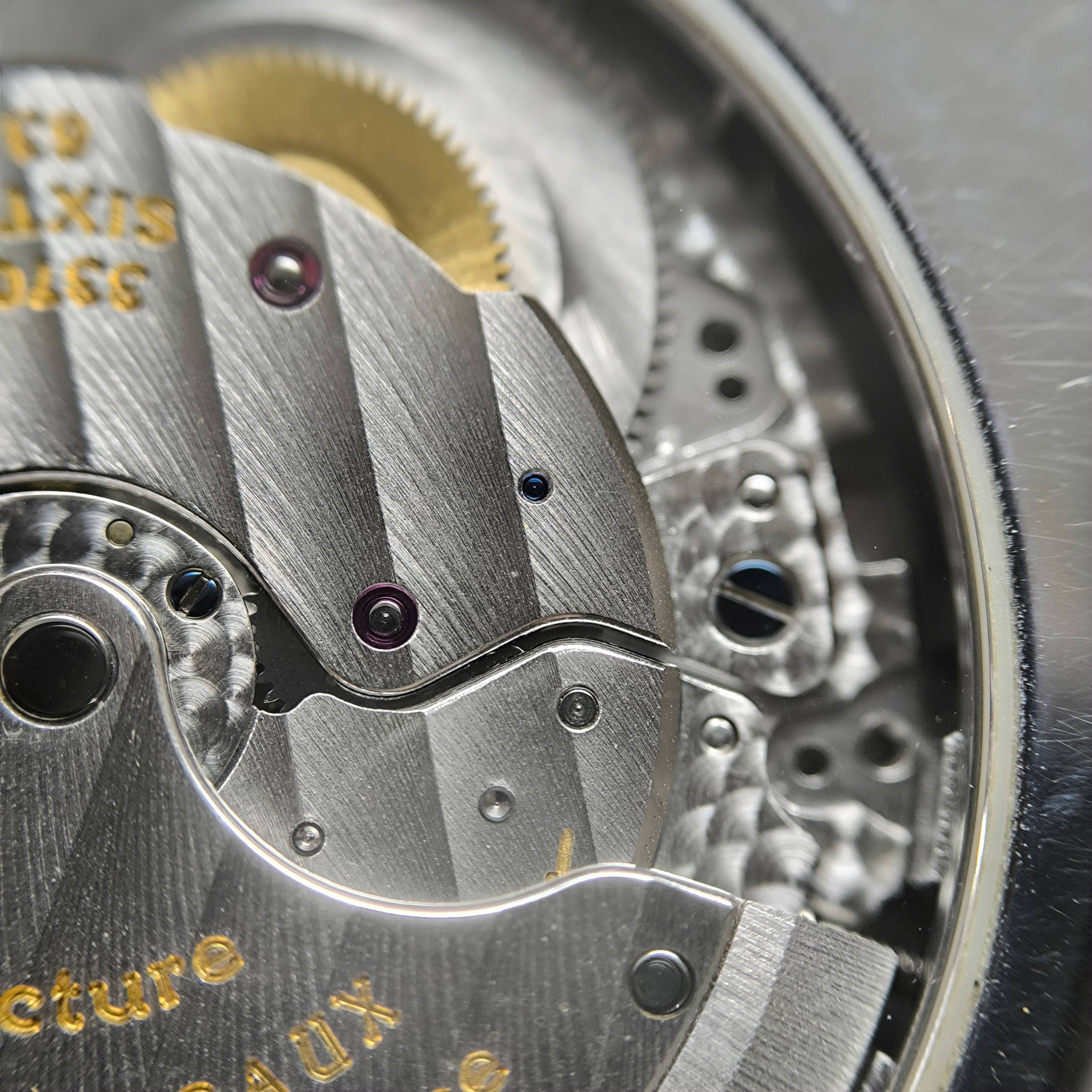 Girard-Perregaux 37