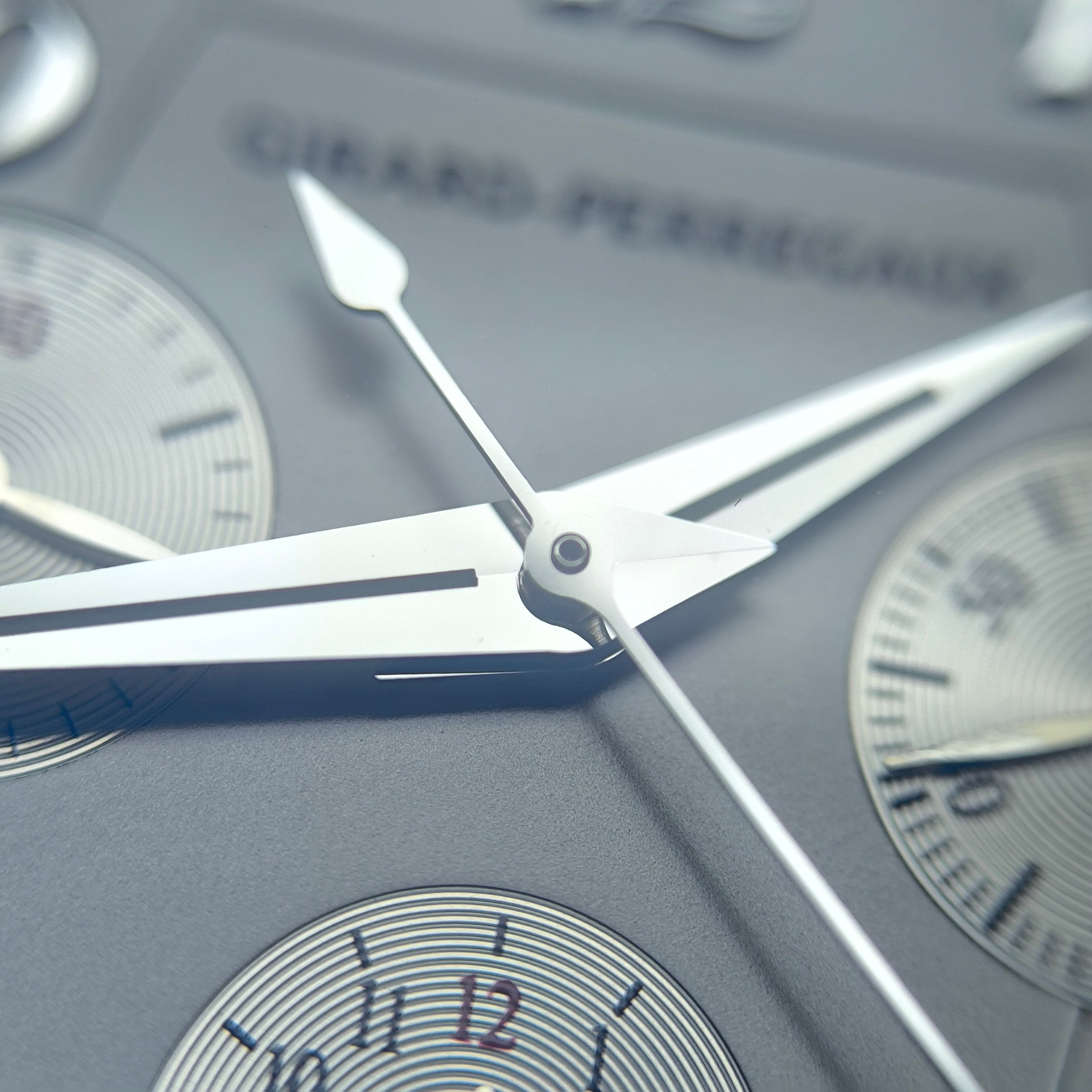 Girard-Perregaux 37
