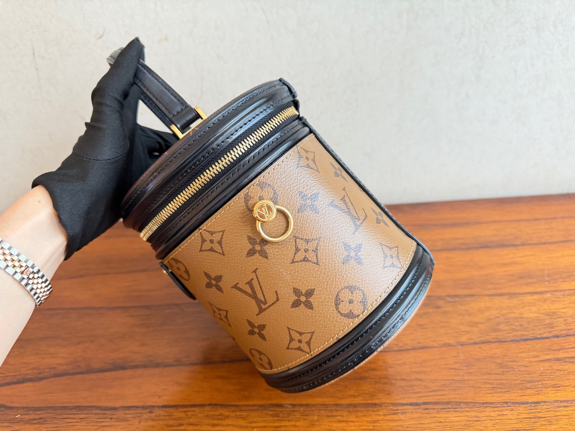 Louis Vuitton Cannes Bucket & Drawstring Bag M43986
